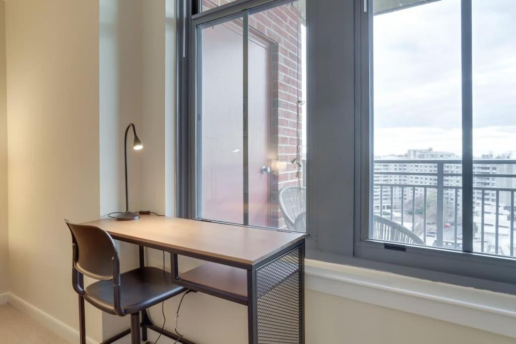 Fantastic 2 Bedroom Condo At Pentagon City อาร์ลิงตัน ภายนอก รูปภาพ