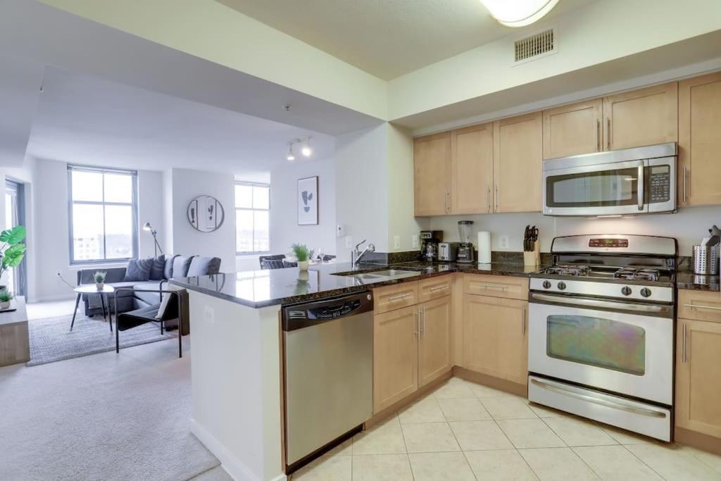 Fantastic 2 Bedroom Condo At Pentagon City อาร์ลิงตัน ภายนอก รูปภาพ