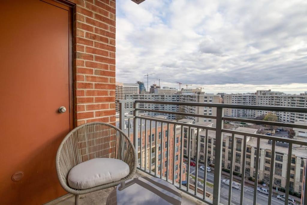 Fantastic 2 Bedroom Condo At Pentagon City อาร์ลิงตัน ภายนอก รูปภาพ