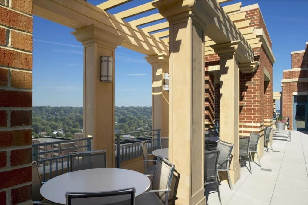 Fantastic 2 Bedroom Condo At Pentagon City อาร์ลิงตัน ภายนอก รูปภาพ